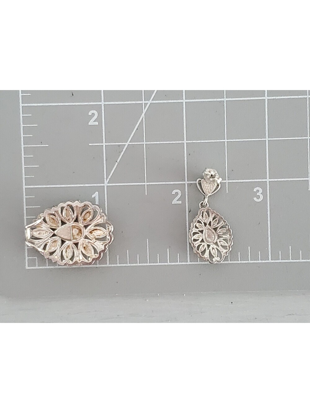 Beverly Hills Sterling Silver Diamond Cut Filigree Dangle Earrings & Pendant Set - Picture 8 of 9
